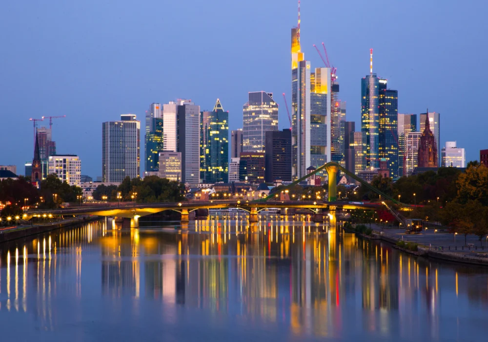 🌟 Fly Business Class to Frankfurt for Just 55k Miles!