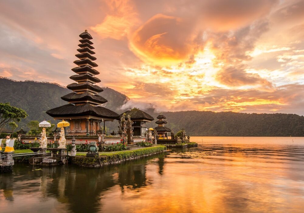 🌴 Top 7 Reasons to Visit Bali in 2025