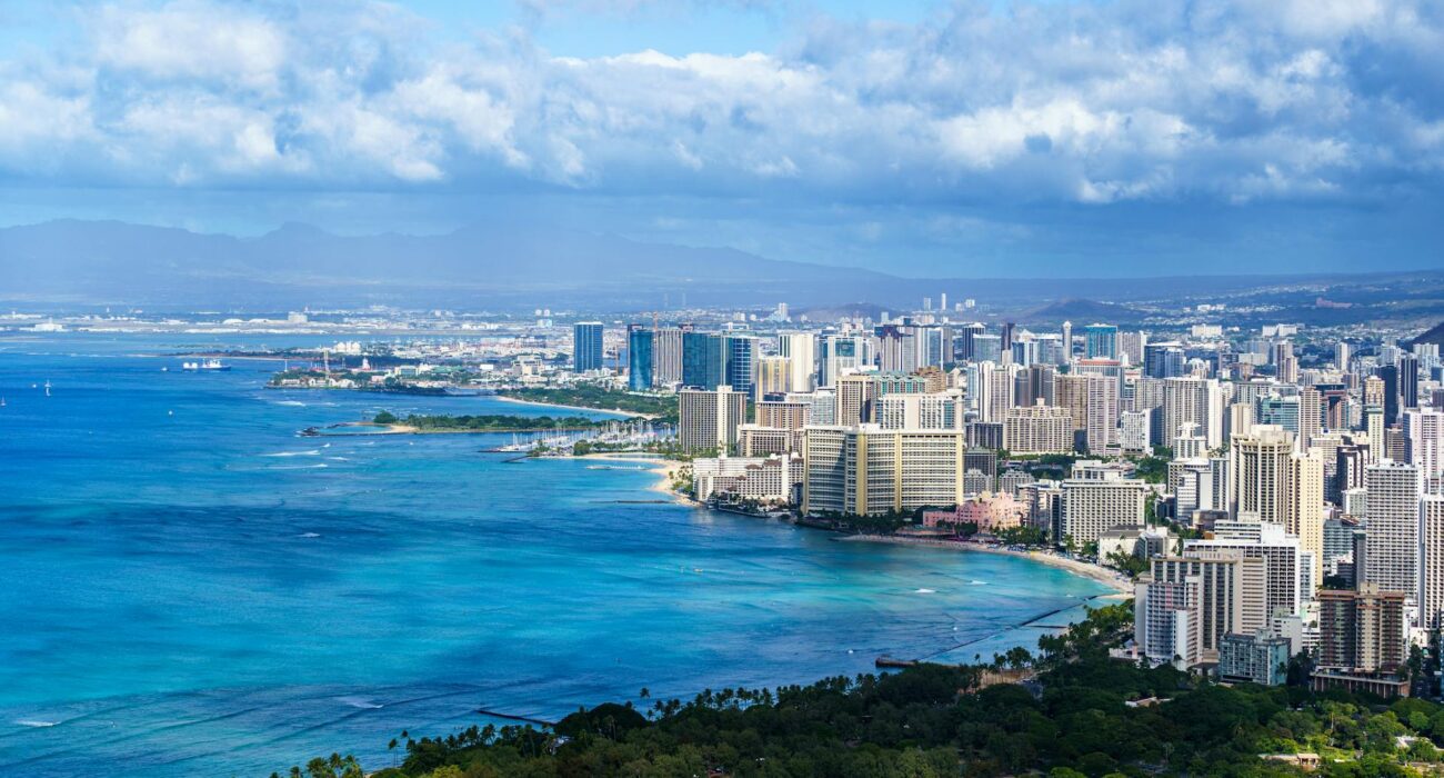 🌟 Fly Hawaiian First Class Suites from Just $231 + 25k Miles (Each Way) in 2025