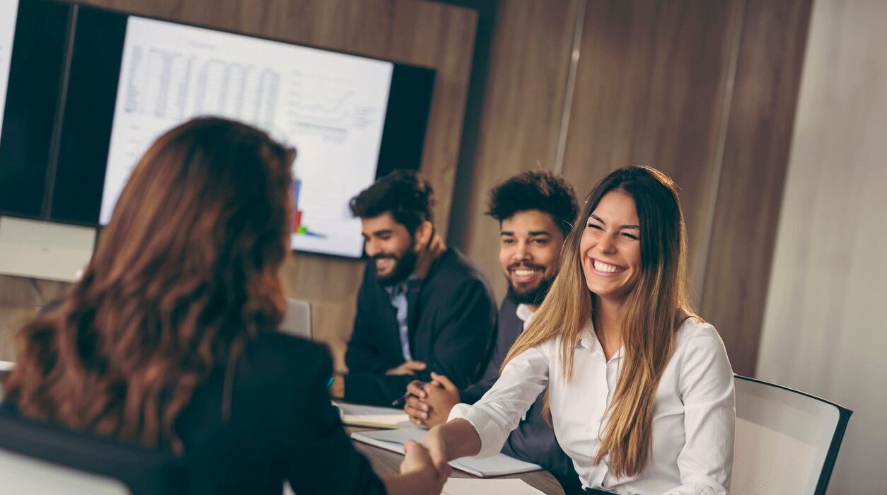 The Best Business Credit Card Strategy for Business Partners: How to Share Points and Maximize Rewards