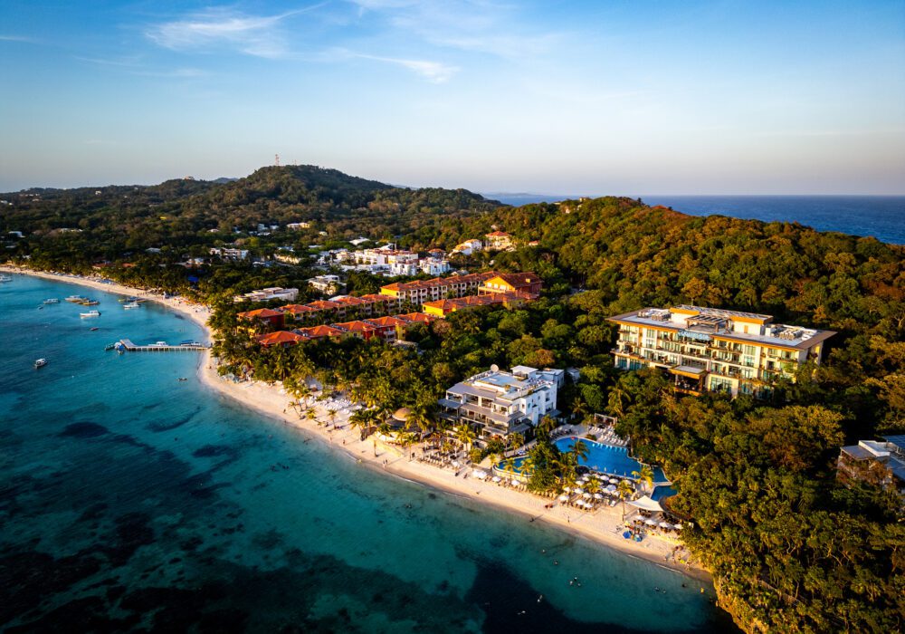 Kimpton Grand Roatan Resort and Spa Review: Is This the Ultimate Caribbean Escape for Couples?