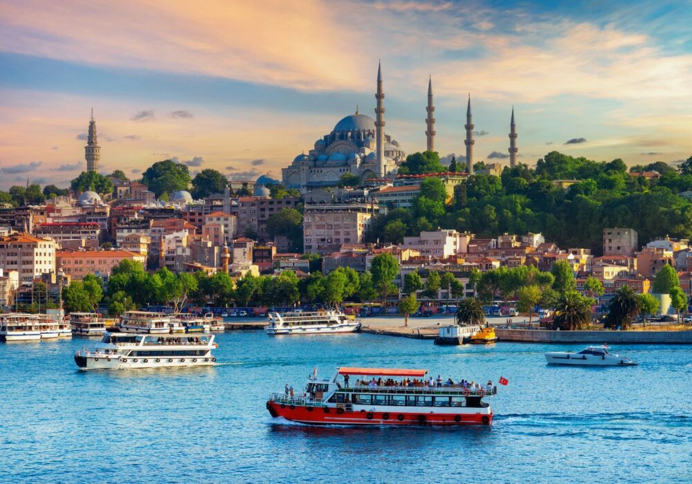 ✈️ Roundtrip Flights to Istanbul from $548 (Save Over 50% This Winter!)
