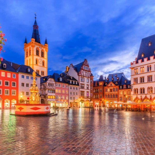 Flights to Europe from 30k Points Roundtrip (Minneapolis Sweet Spot)
